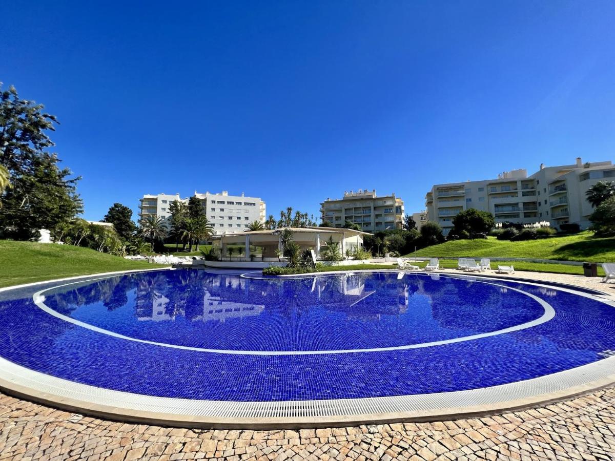 Alvor Paradise With Pool By Homing Bagian luar foto