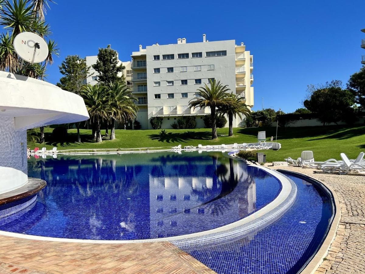 Alvor Paradise With Pool By Homing Bagian luar foto