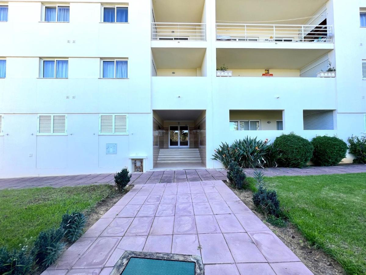 Alvor Paradise With Pool By Homing Bagian luar foto