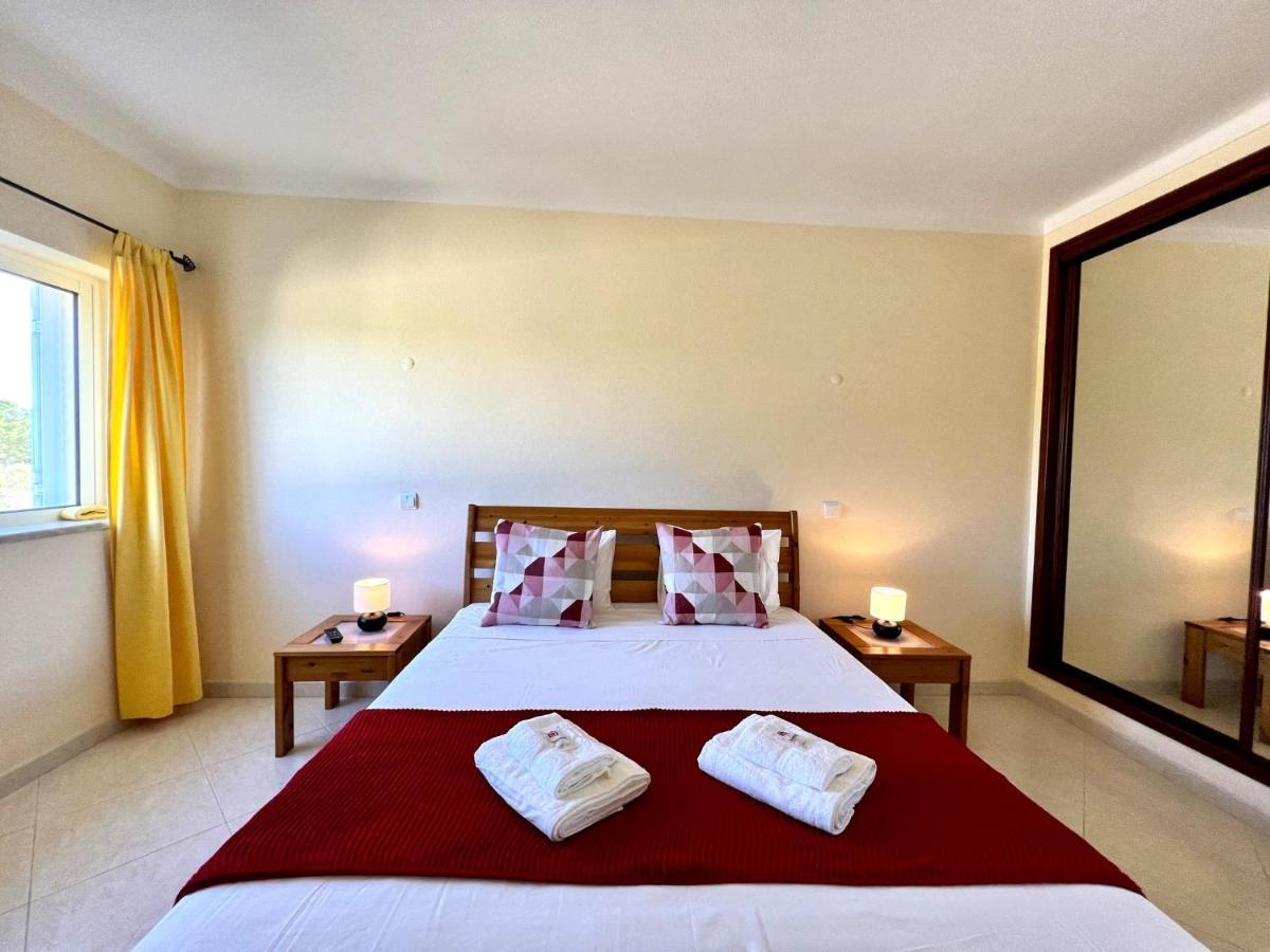 Alvor Paradise With Pool By Homing Bagian luar foto