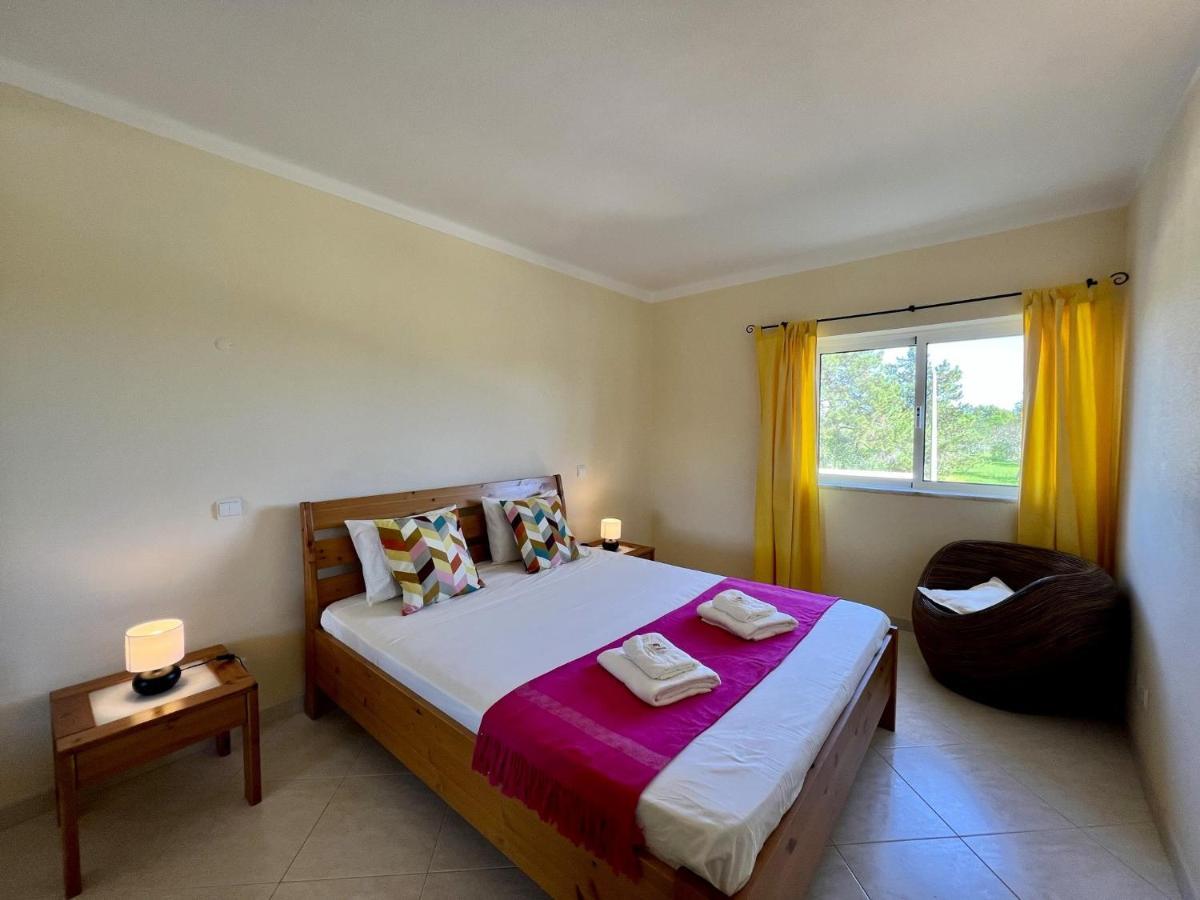 Alvor Paradise With Pool By Homing Bagian luar foto